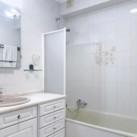 #411 Sunny 1br Near The Apartament