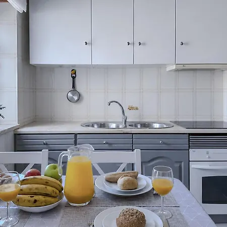 #411 Sunny 1br Near The