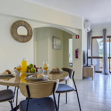 #411 Sunny 1br Near The Apartament Albufeira