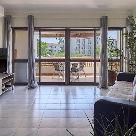 #411 Sunny 1br Near The * Albufeira